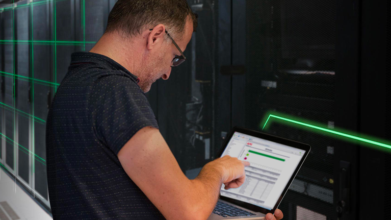 Ako na záložné zdroje napájania pre IT potreby v stredných a menších organizáciách? hero image