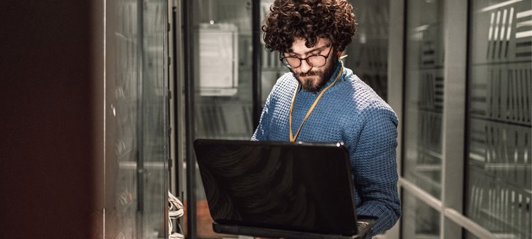 Efektívne datacentrum firmy: Odhaľujeme výhody HPE riešení so službami GreenLake hero image