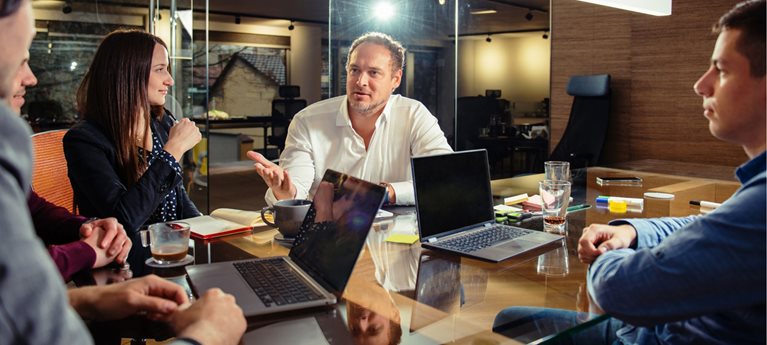 Externí správa IT: Zajistíme vaší firmě IT Outsourcing. hero image