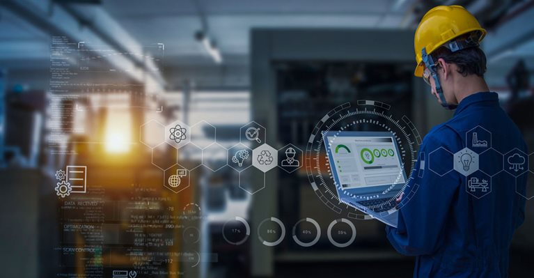 Moderní servis v terénu hero image