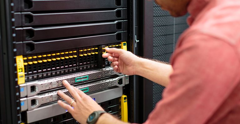 HPE SimpliVity. Inteligentná hyperkonvergovaná infraštruktúra. hero image
