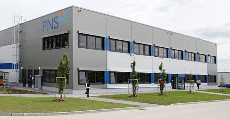 Konsolidace několika datacenter do společného hyperkonvergovaného řešení pro PNS hero image