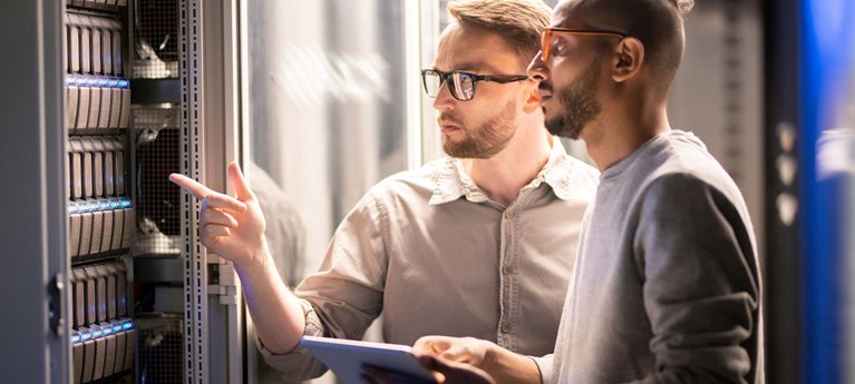 Připravíme vaše datové centrum na budoucnost s procesory AMD EPYC™ 5 hero image