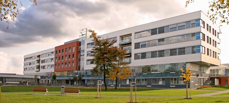 Healthcare without compromise with a new administration and security at the Hradec Králové Hospital hero image