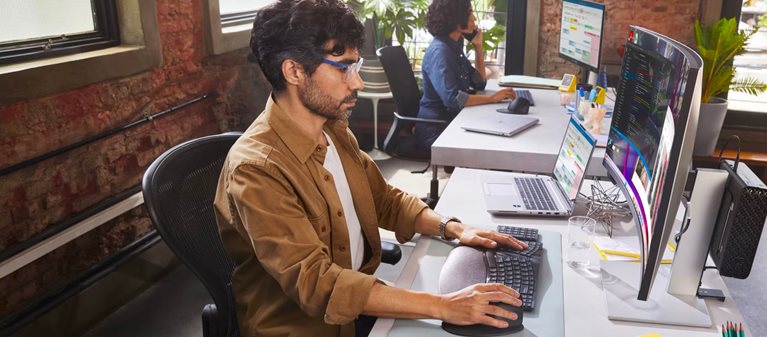 Nová generace počítačů HP jako klíč k efektivní práci hero image